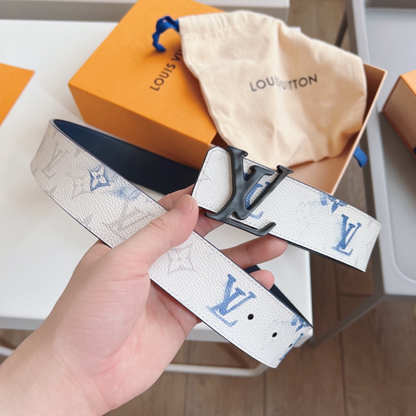 ルイヴィトンベルト細部ディテール